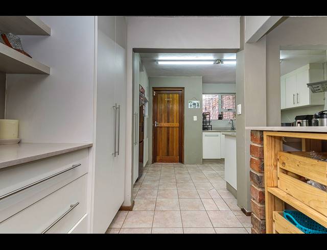 5 BEDROOM DUPLEX FOR SALE IN WESTVILLE